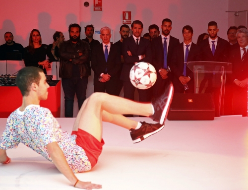 Actuación en la entrega del nuevo Huawei del atlético de Madrid